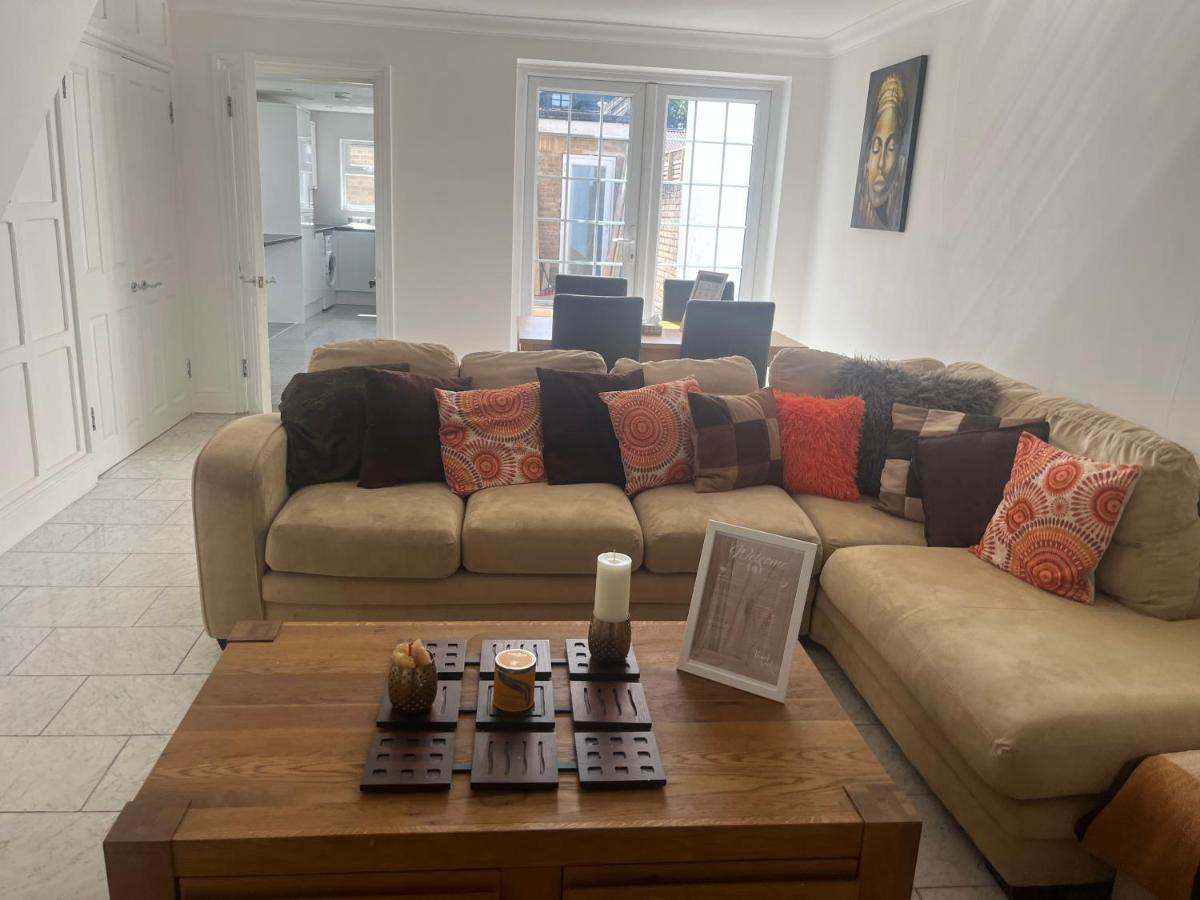 City Reach Retreat Spacious 4Bed House Startford Maryland Great Transport Links Λονδίνο Εξωτερικό φωτογραφία